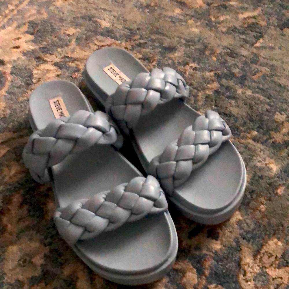 Steve Madden blue braided slides
